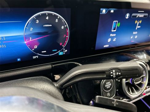 Used 2025 Mercedes-Benz GLA 250 4MATIC image 17