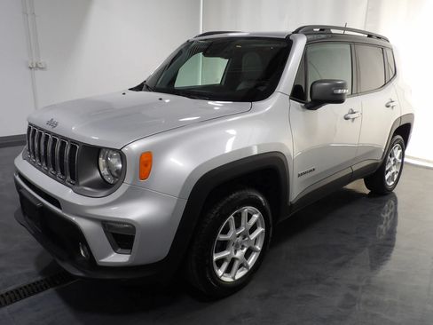 Used 2021 Jeep Renegade Limited w/ Sun & Sound Group AWD/4WD image 3