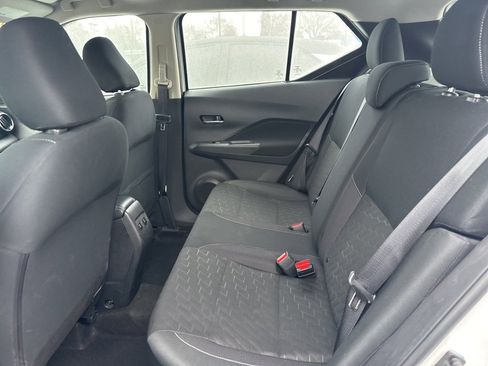 Used 2024 Nissan Kicks SV image 8
