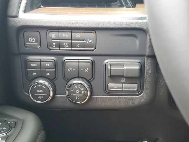 New 2026 Chevrolet Tahoe High Country AWD/4WD image 21
