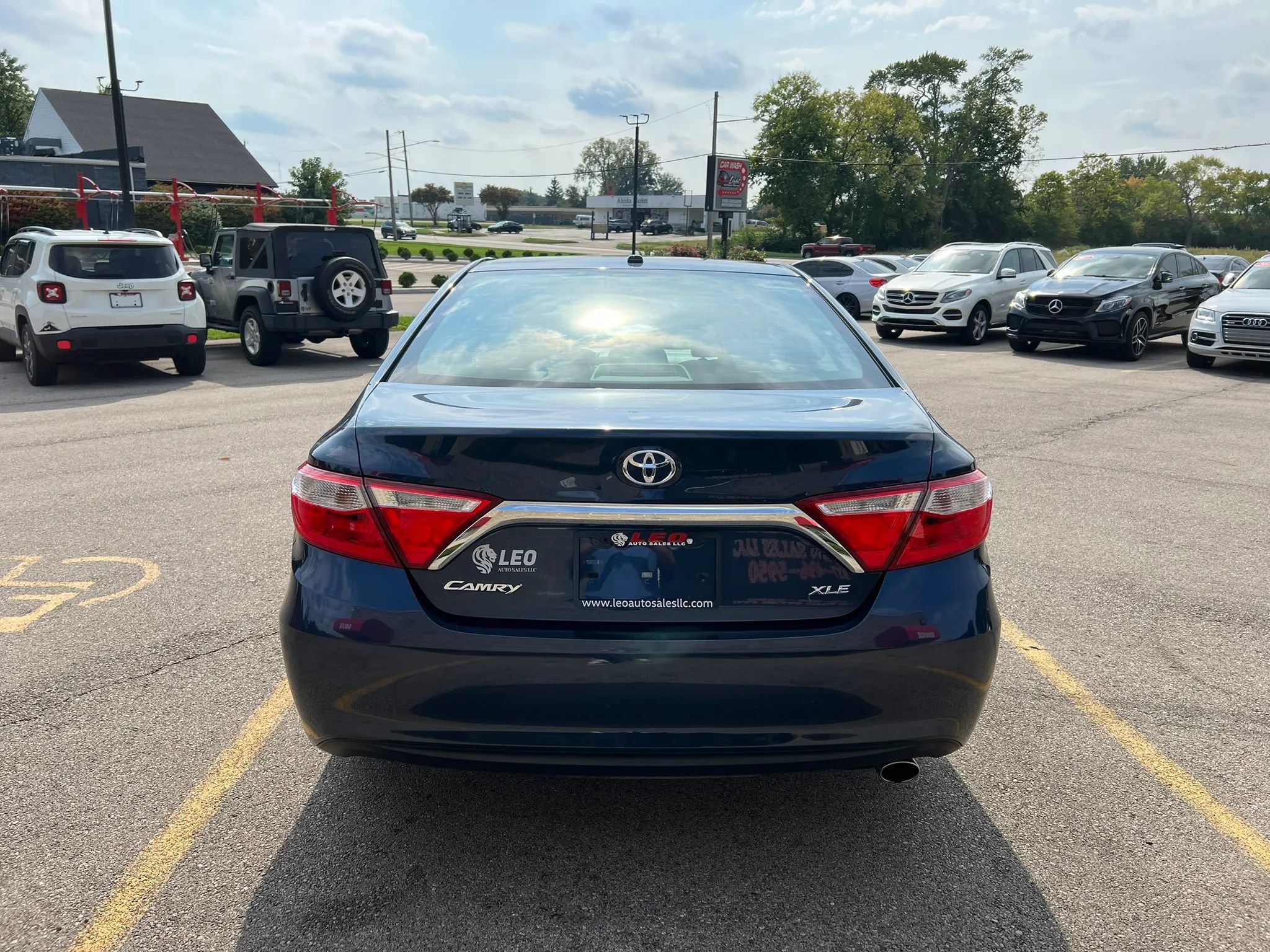 Used 2016 Toyota Camry XLE w/ Protection Package (Q2) FWD image 6