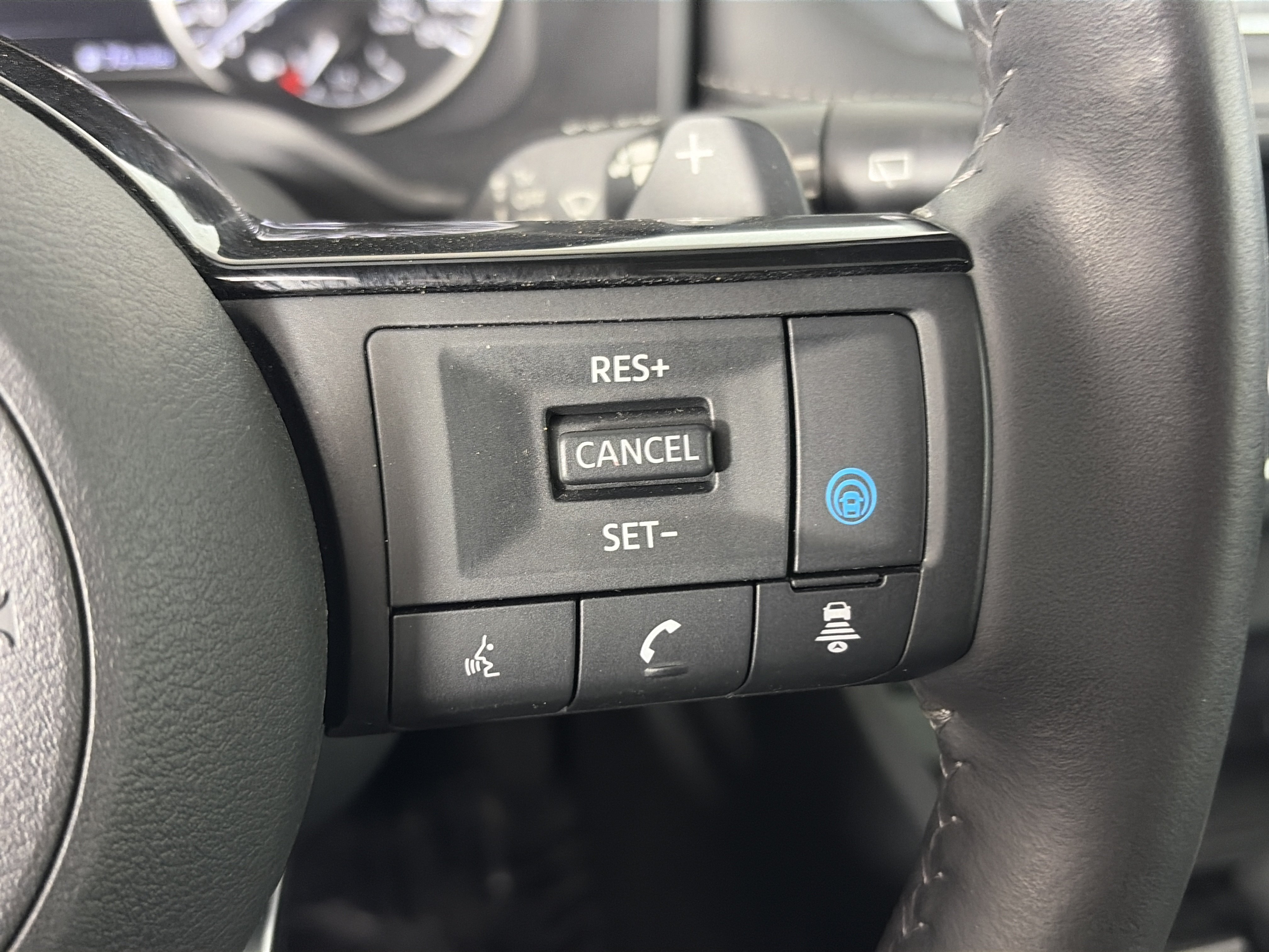 Used 2021 Nissan Rogue SV AWD/4WD image 34