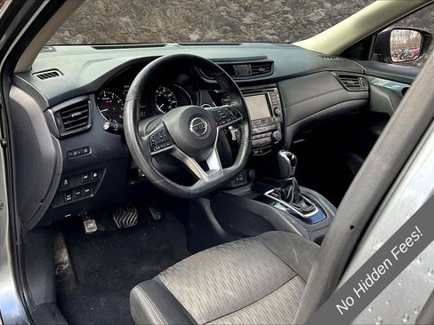 Used 2018 Nissan Rogue SV AWD/4WD image 12