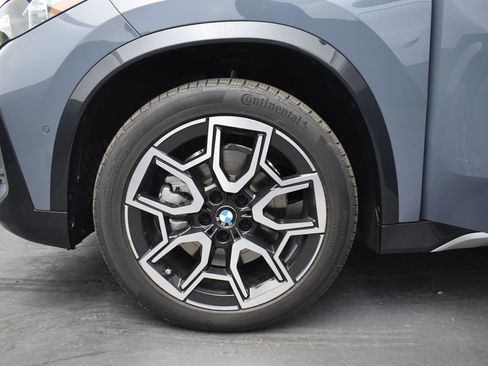 New 2025 BMW X1 xDrive28i w/ Convenience Package image 9