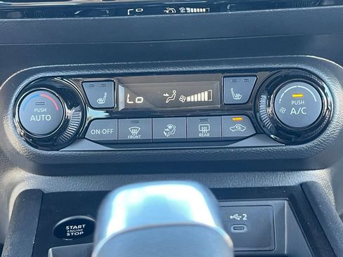 New 2026 Nissan Kicks SV w/ SV Premium Package image 4