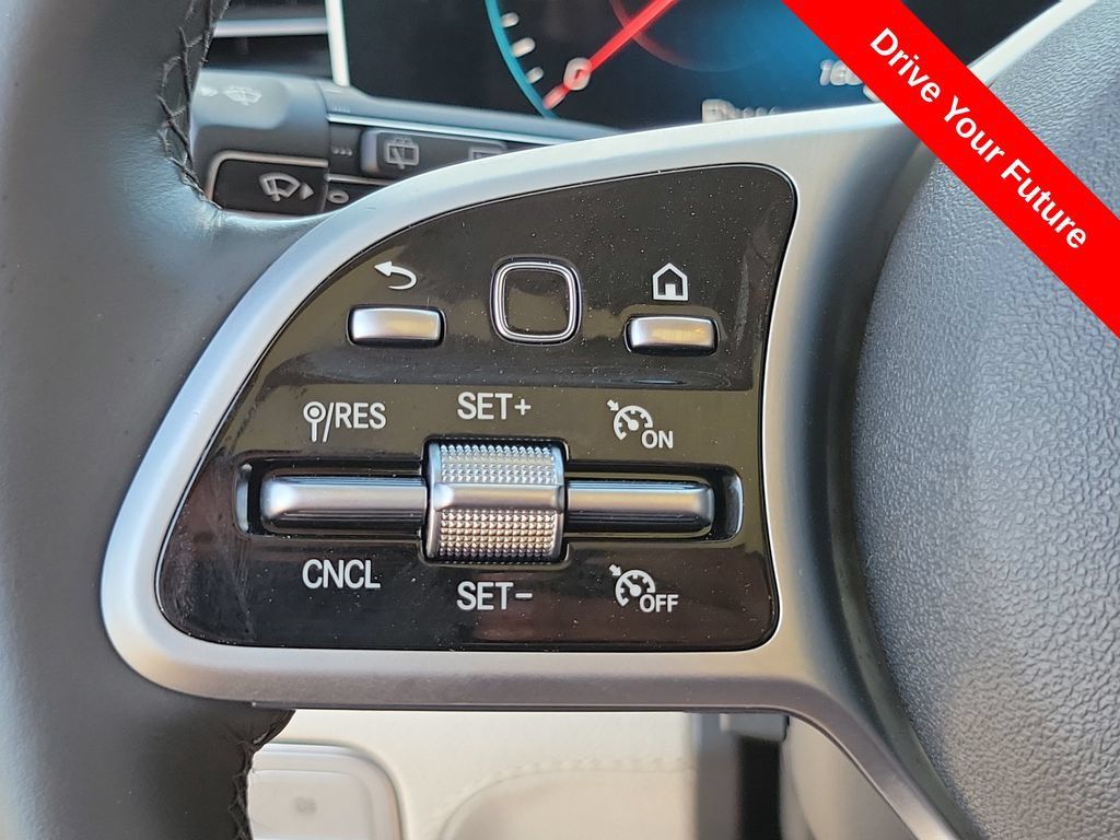 Used 2020 Mercedes-Benz GLE 450 4MATIC image 5