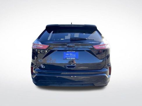 Certified 2022 Ford Edge SE w/ Black Appearance Package image 11