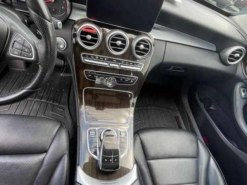 Used 2018 Mercedes-Benz C 300 4MATIC Sedan image 19