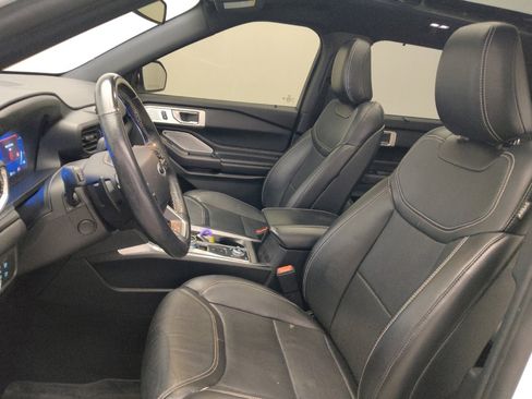 Used 2020 Ford Explorer ST w/ ST High-Performance Pack AWD/4WD image 17
