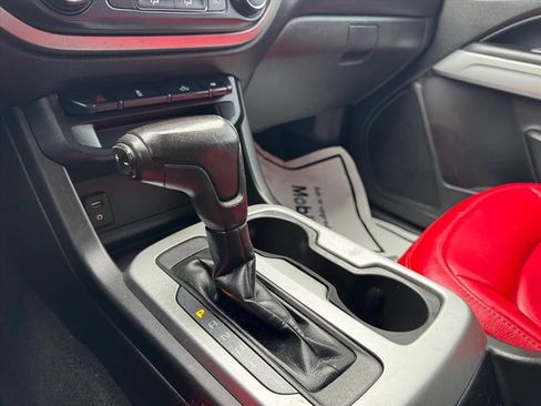Used 2018 Chevrolet Colorado LT w/ Redline Special Edition RWD image 19