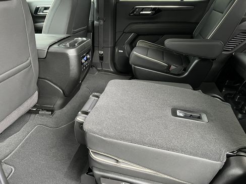 New 2026 Chevrolet Tahoe Premier image 17