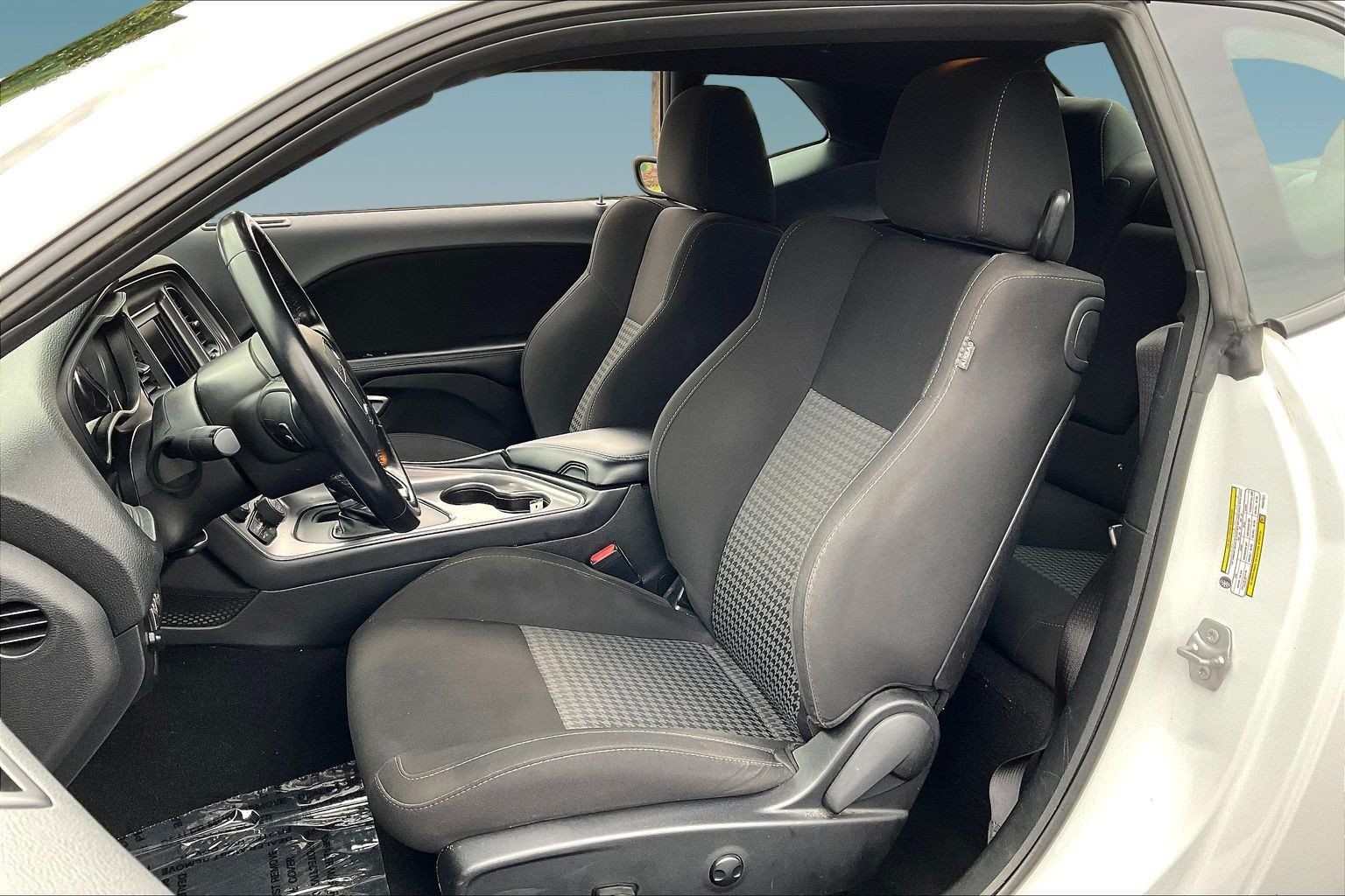 Used 2023 Dodge Challenger GT AWD/4WD image 18