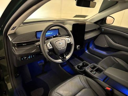 Certified 2025 Ford Mustang Mach-E Premium RWD image 4