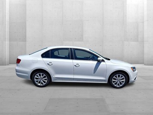 Used 2013 Volkswagen Jetta SE FWD image 7