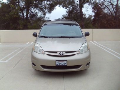Used 2008 Toyota Sienna LE