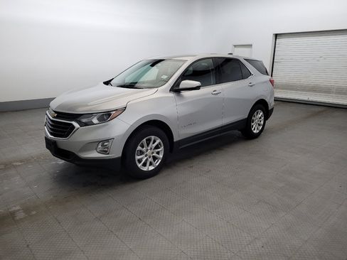 Used 2019 Chevrolet Equinox LT AWD/4WD image 2