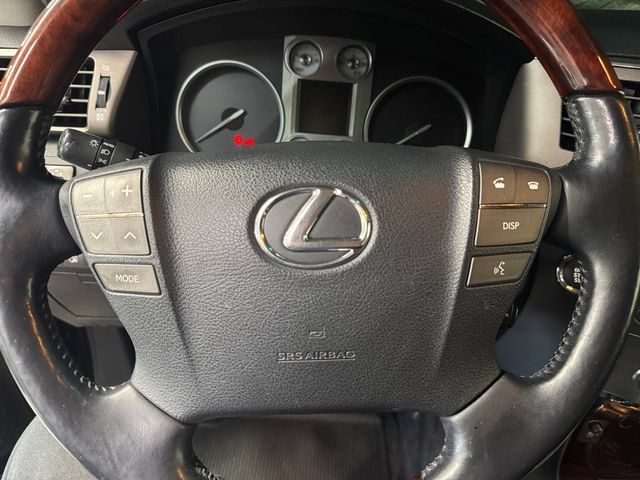 Used 2011 Lexus LX 570 4WD w/ Luxury Pkg image 19