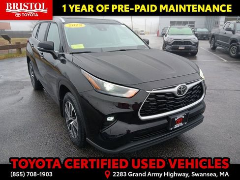 Certified 2023 Toyota Highlander XLE image 1