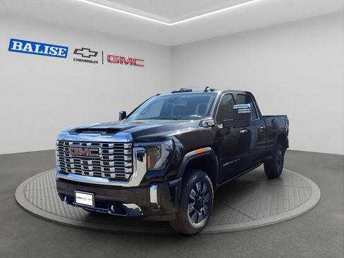 New 2026 GMC Sierra 3500 Denali w/ Technology Package image 3