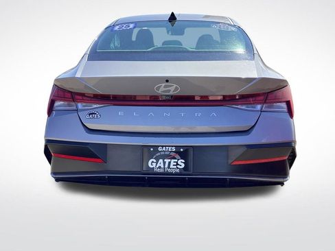 Used 2025 Hyundai Elantra SEL image 10