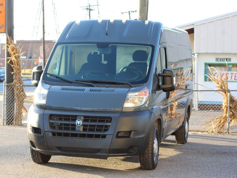 Used 2018 RAM ProMaster 2500 image 3