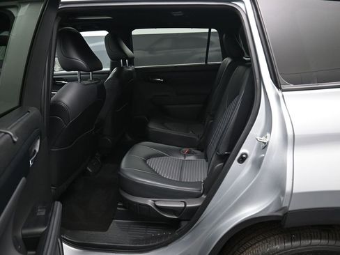Certified 2023 Toyota Highlander XSE image 29