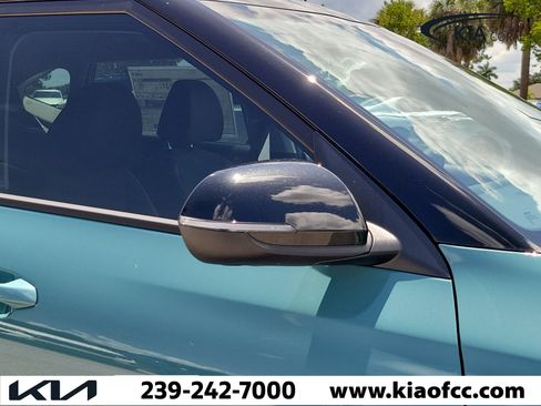 New 2026 Kia Seltos S FWD image 8