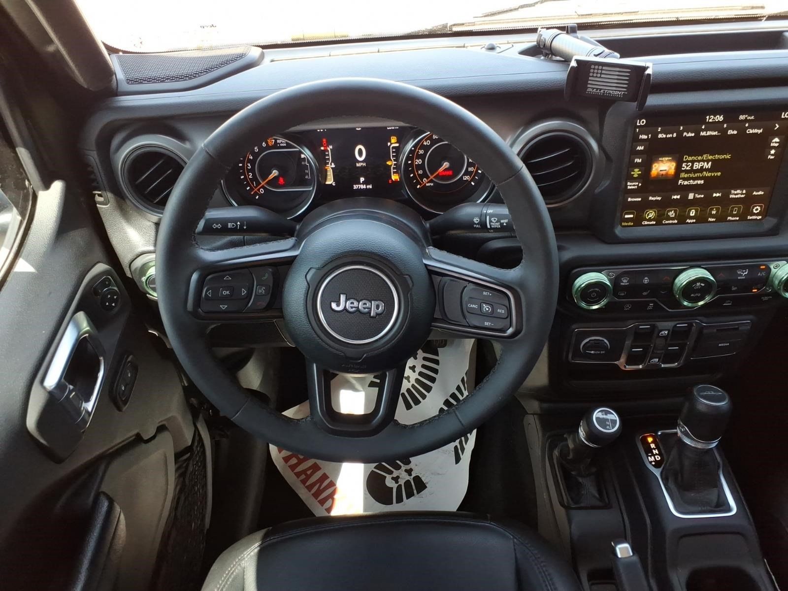 Used 2023 Jeep Gladiator Sport AWD/4WD image 31
