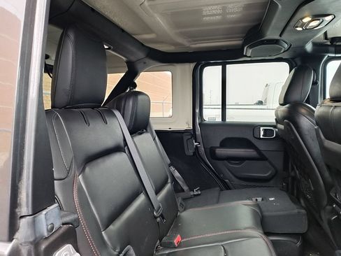 Used 2020 Jeep Wrangler Unlimited Rubicon w/ LED Lighting Group AWD/4WD image 15