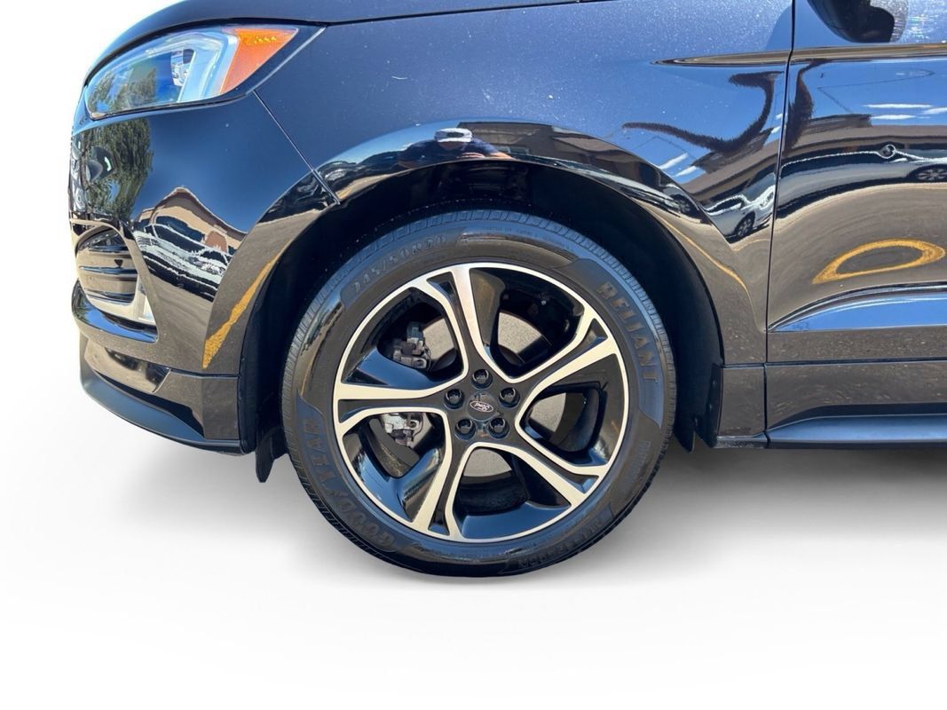 Used 2019 Ford Edge ST w/ Convenience Package AWD/4WD image 9