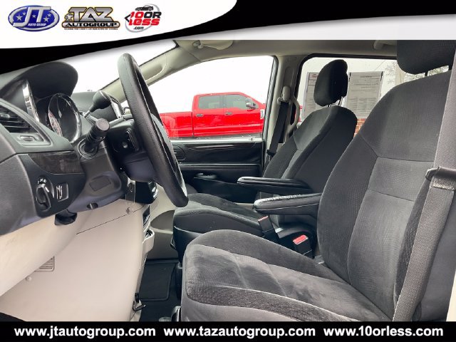 Used 2018 Dodge Grand Caravan SE w/ UConnect Hands-Free Group FWD image 10