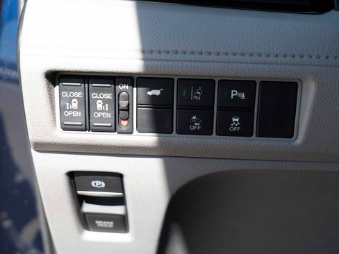 Used 2020 Honda Odyssey Elite image 19