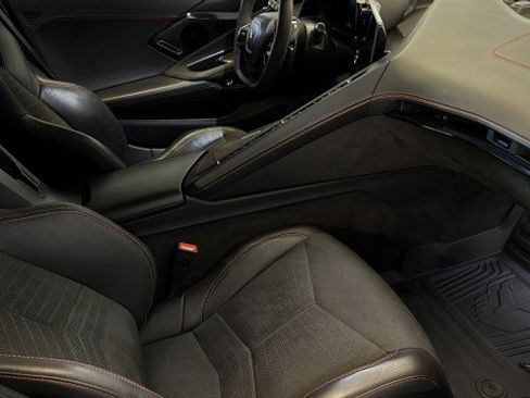 Used 2024 Chevrolet Corvette Stingray Premium Cpe w/ Z51 Performance Package RWD image 13