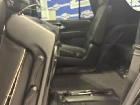 Used 2021 GMC Yukon SLT w/ SLT Premium Package AWD/4WD image 36