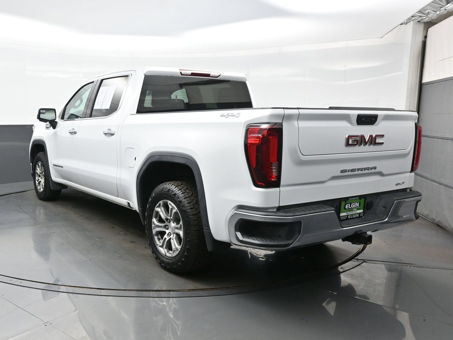 Used 2024 GMC Sierra 1500 SLT AWD/4WD image 5