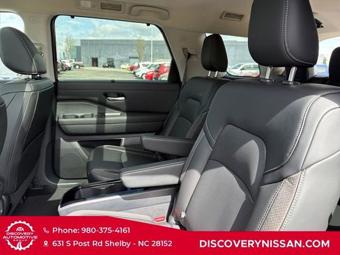 New 2026 Nissan Pathfinder SL w/ SL Premium Package AWD/4WD image 31