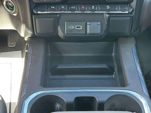 Used 2022 Chevrolet Silverado 1500 RST image 19