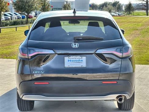Certified 2025 Honda HR-V Sport image 6