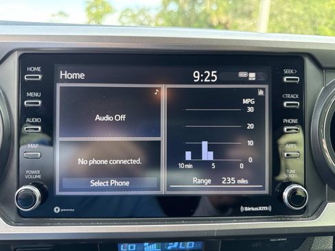 Used 2022 Toyota Tacoma SR5 RWD image 23