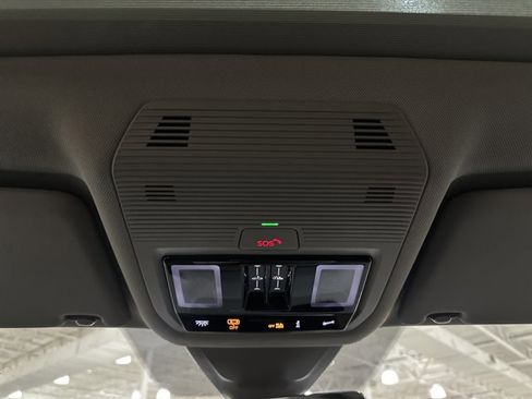 New 2026 Volkswagen Atlas SE image 35