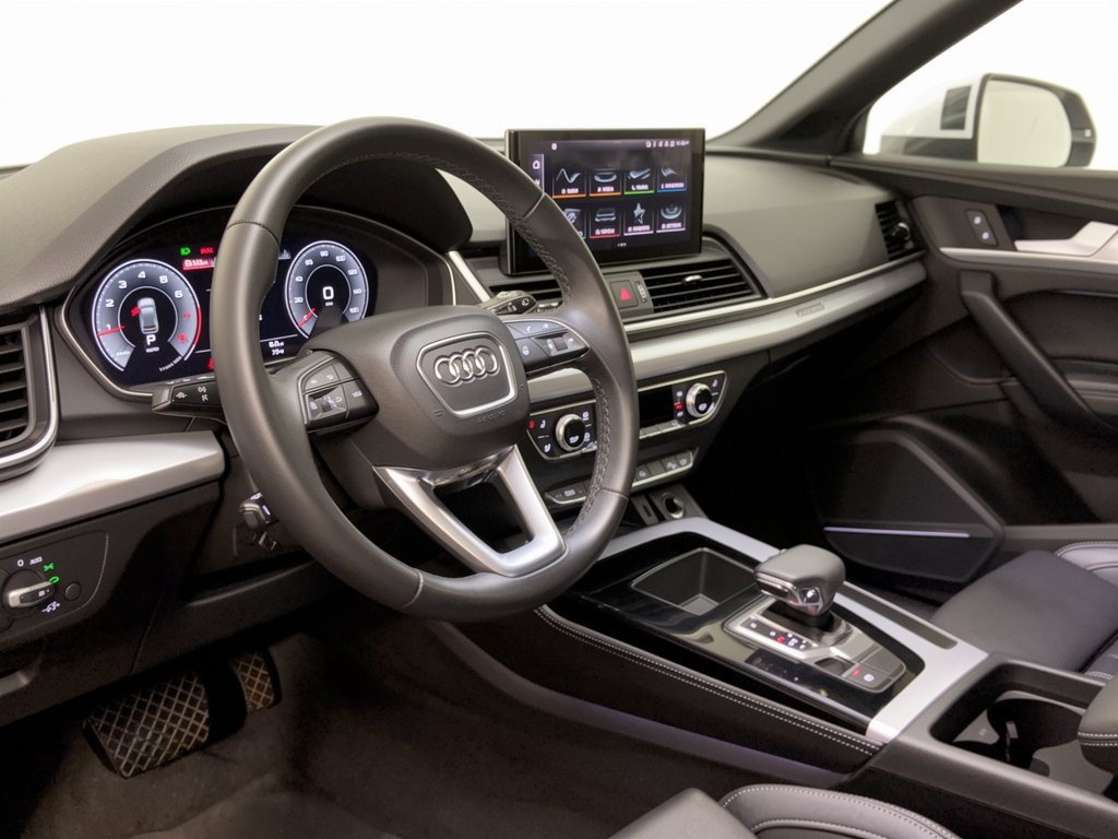 Used 2023 Audi Q5 2.0T Premium Plus w/ Premium Plus Package AWD/4WD image 4