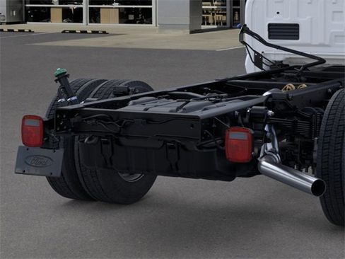 New 2025 Ford F550 4x4 Crew Cab Super Duty image 21