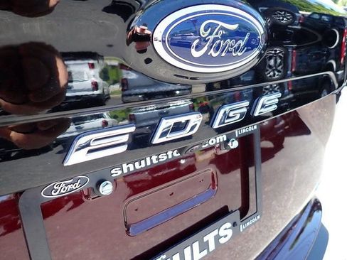 Certified 2024 Ford Edge SEL w/ Convenience Package AWD/4WD image 5
