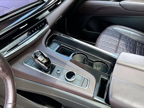Used 2023 Cadillac Escalade Premium Luxury Platinum w/ LPO, Floor Liner Package AWD/4WD image 15