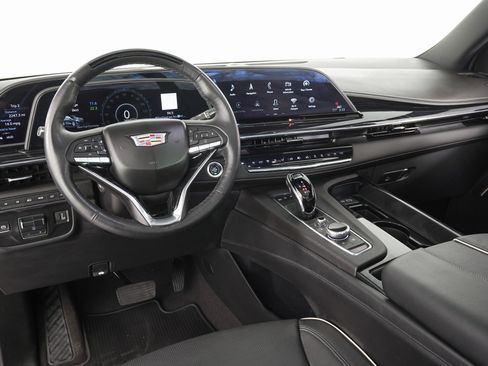 Used 2024 Cadillac Escalade Sport w/ Touring Package image 18