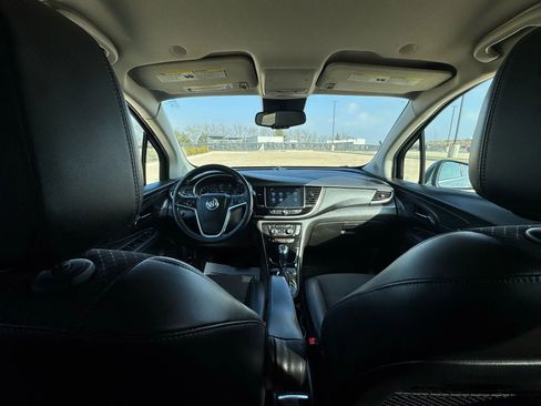 Used 2018 Buick Encore Preferred image 42