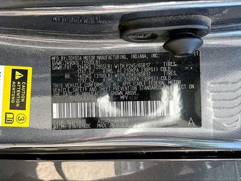 Used 2011 Toyota Highlander 2WD w/ Tech Pkg image 14