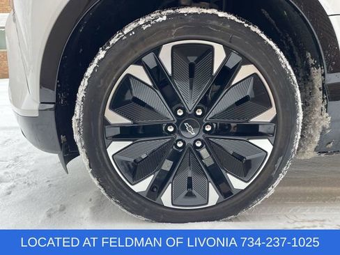 Used 2024 Chevrolet Blazer EV RS image 30