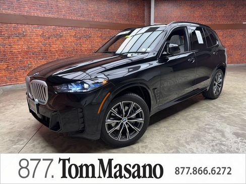 Used 2026 BMW X5 xDrive40i w/ M Sport Package AWD/4WD image 1