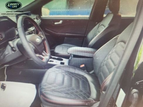 Used 2023 Ford Escape ST-Line Elite w/ Premium Technology Package image 6